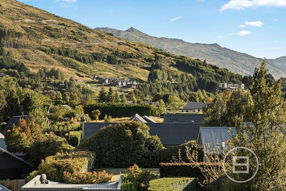 Residence 4/83 Atley Road_2