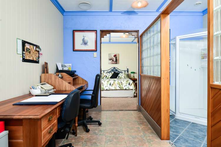 2 Saint Olpherts Avenue Hamilton East_7