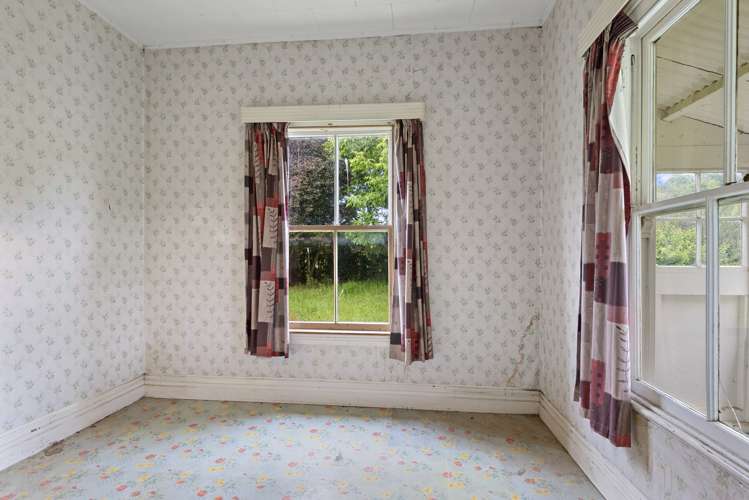 8 Davison Road Rotherham_10