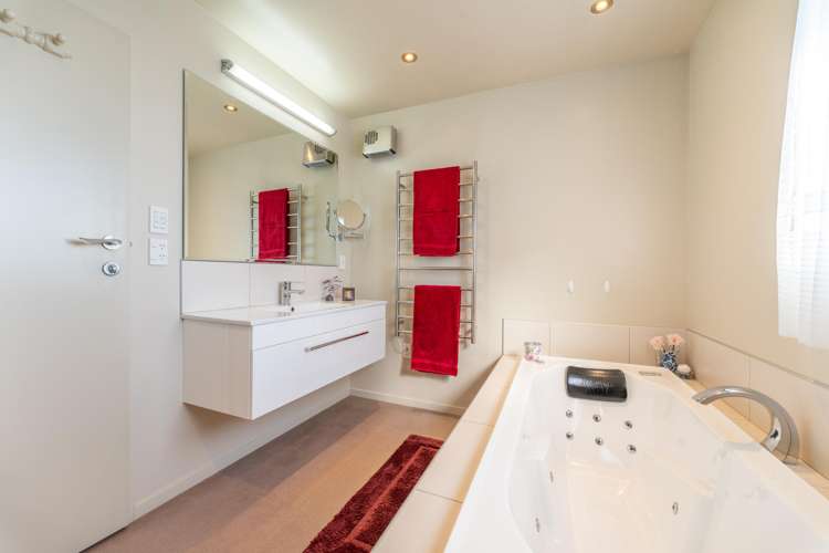 44 Benmore Street Glenwood_9