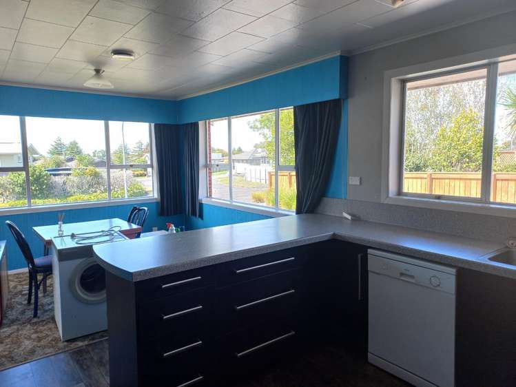 11 Fairbank Avenue Stratford_6