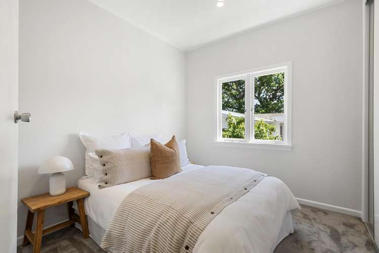 2/180 Lake Road Northcote_14