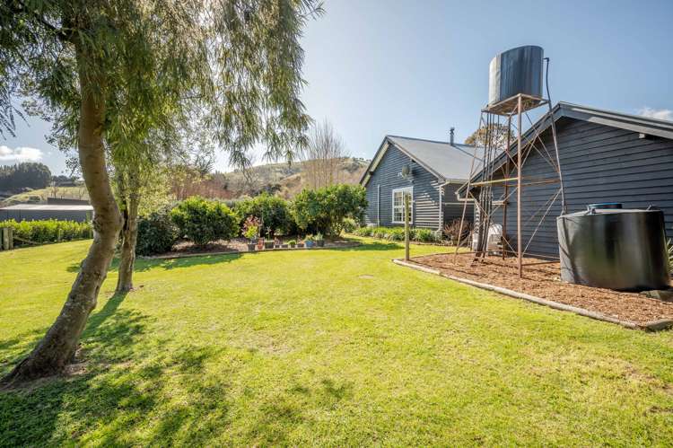 8 Takamatua Bay Road Takamatua_34