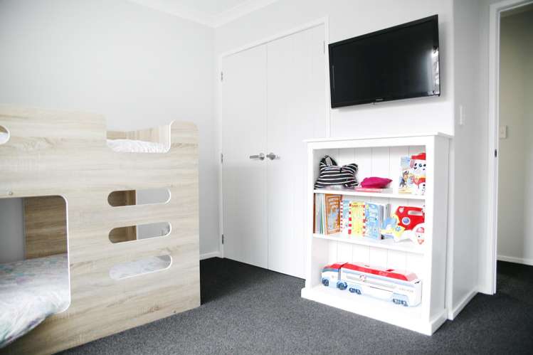 33 Sunningdale Street Wattle Downs_21