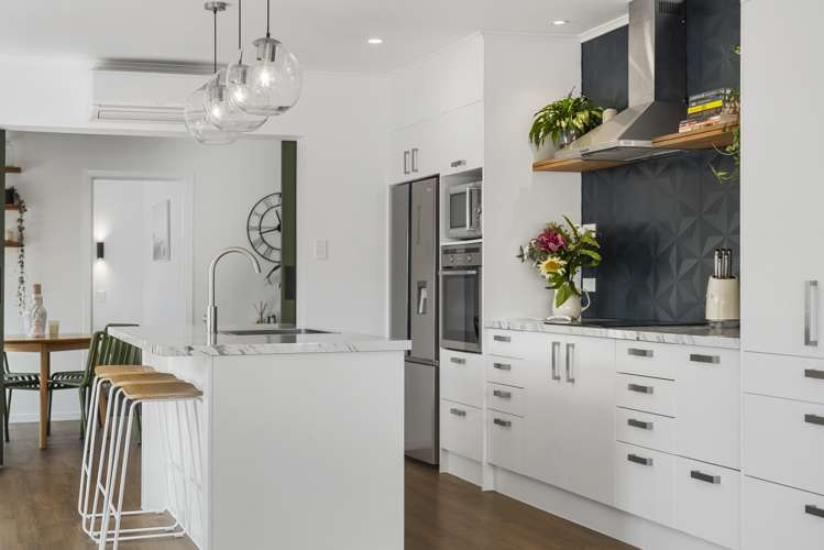 110 Everitt Crescent Whangamata_9