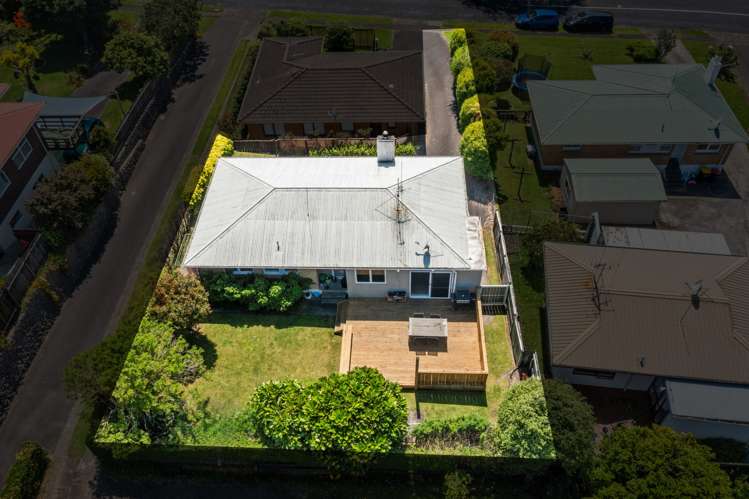 38 The Drive Brookfield_24