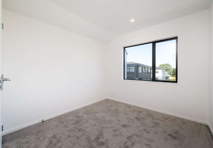 4c Ropata Avenue Point England_8