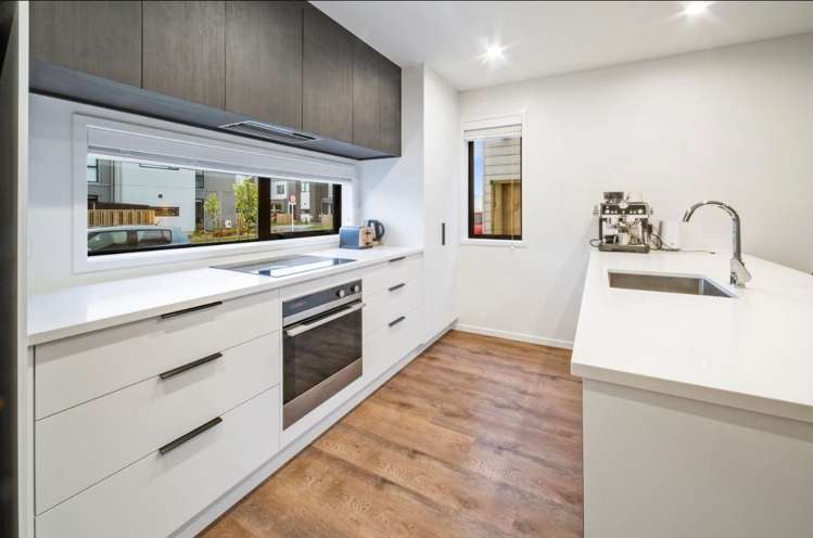 76 Jacks Landing Drive Hamilton Lake_1