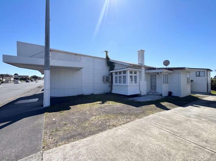 3157 Great North Road New Lynn_23