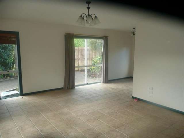 b/14 Francis Dr 11545_2