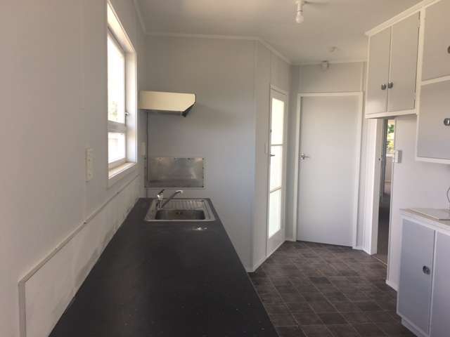 105 Dundee Drive 10480_1