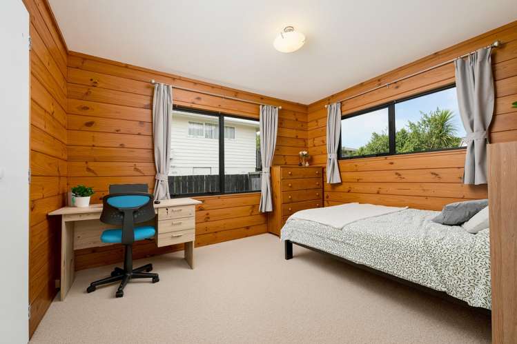 5/7 Duncan Avenue Te Atatu South_5