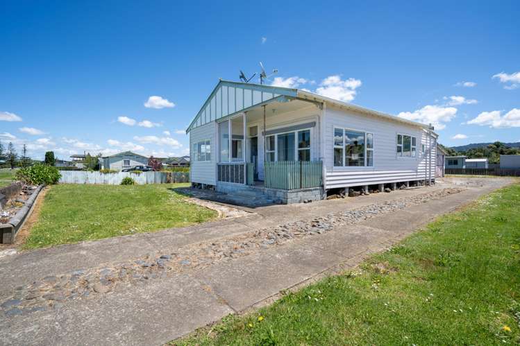 923 East Coast Road Kaiaua_6