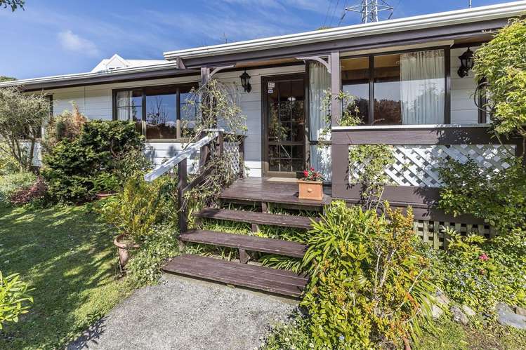 28 John Witton Drive Crofton Downs_11