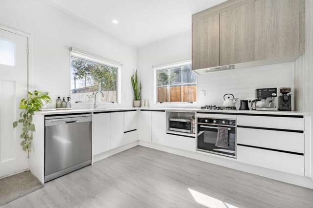 2/56 Northcote Road Hillcrest_4