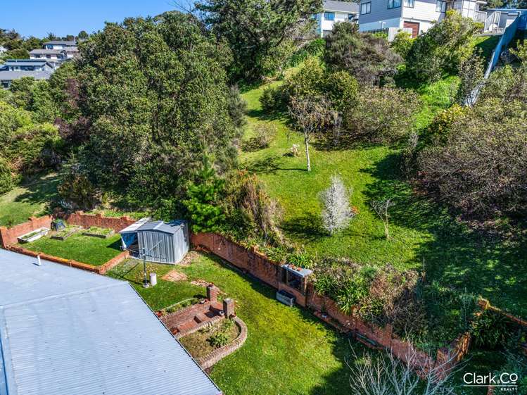 53 Omapere Street Whitby_13