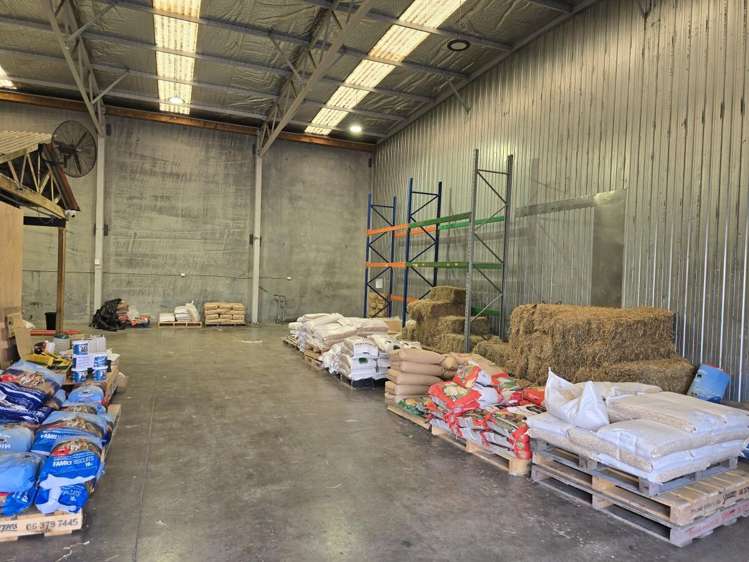 2 Jupiter Grove Trentham_3