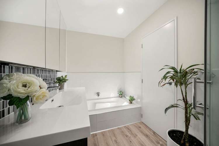 9 Helen Ryburn Place Torbay_11