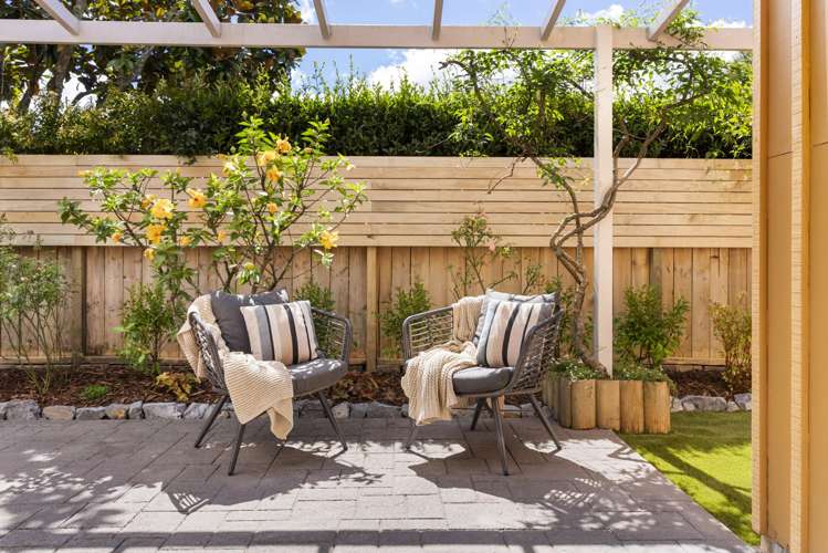 10/34 Waipuia Place Greenhithe_1