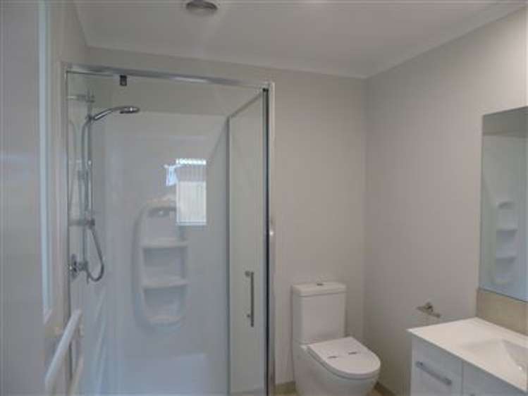 8 Himalayan Close Judea_6