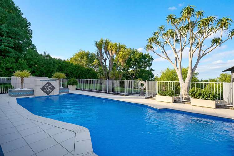 7 Burgundy Park Avenue Henderson_23