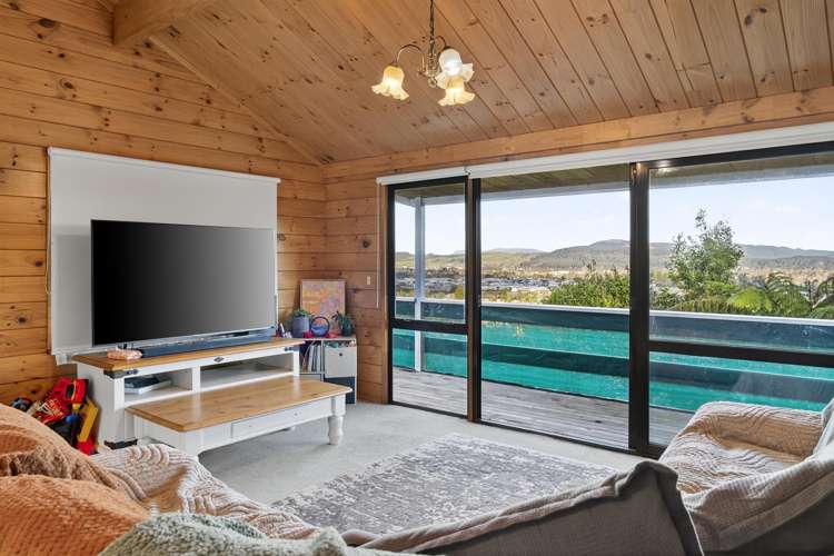 23 Russell Crescent Western Heights_12