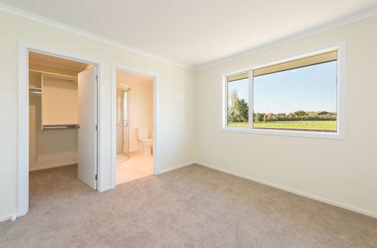 14 Campari Drive Richmond_14