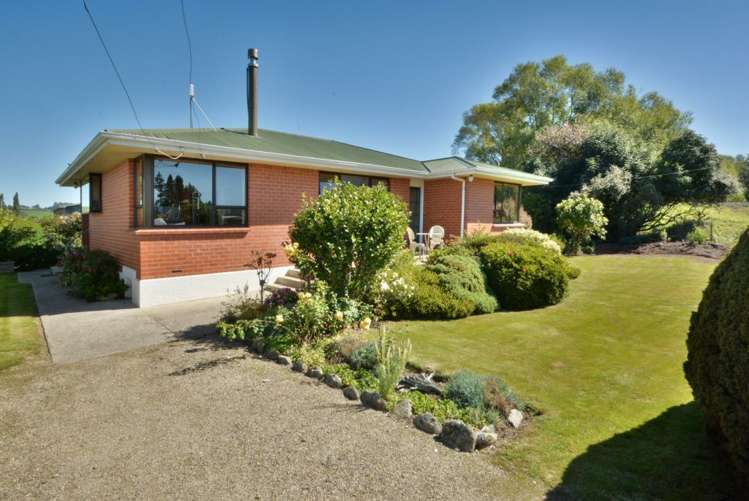 6 Melrose Street Roslyn_28