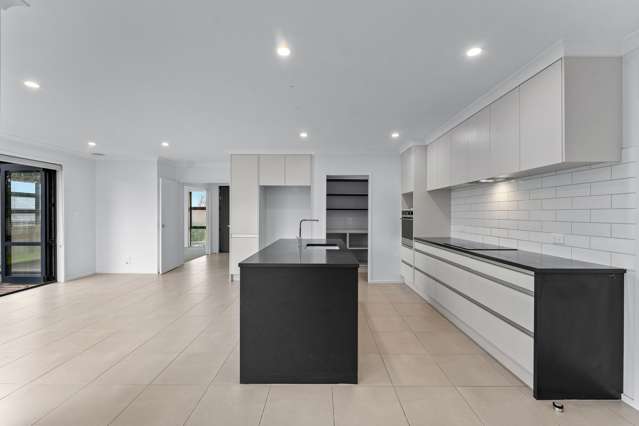 16 Parkgrove Crescent Pokeno_4