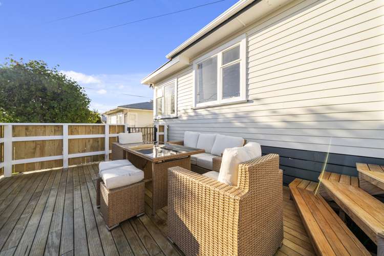 61 Petrie Street Wainuiomata_14
