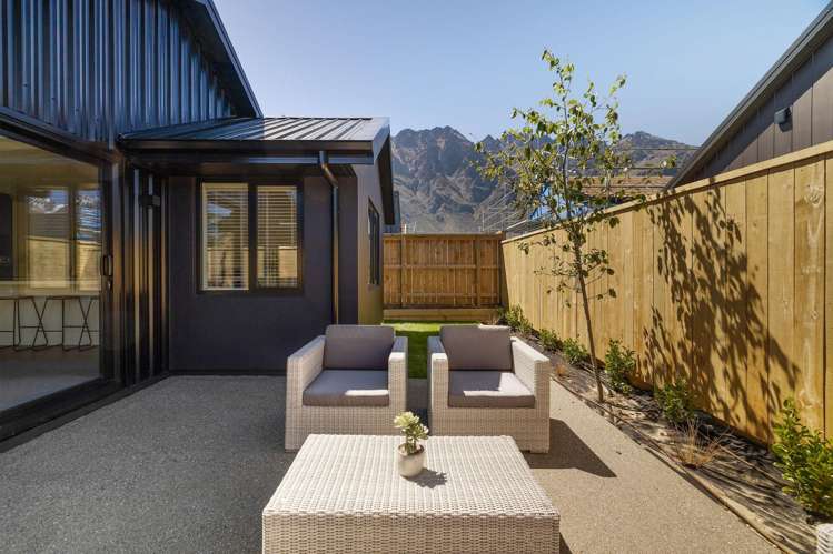 24-42 Forage Road, Hanley's Farm Jacks Point_13