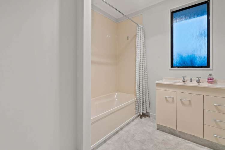 2/23 Scott Road Papakura_10