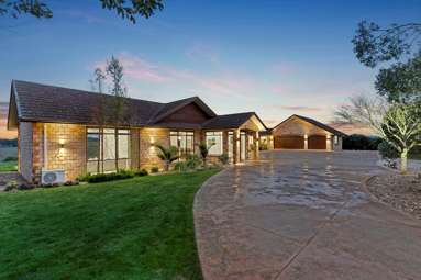 221 Lewis Road_2