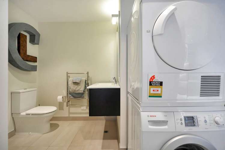 407/8 Nugent Street Grafton_5