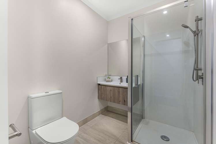 9/28 Nevill Road Hobsonville_10