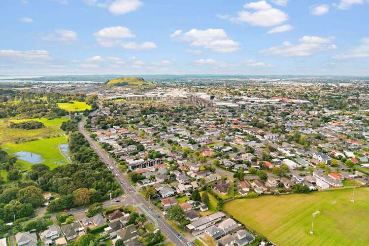 97 Abbotts Way Remuera_7