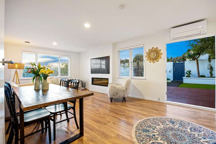 1/30 Selwyn Crescent Forrest Hill_6