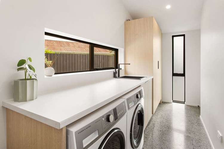 98 Osborne Street Waltham_6