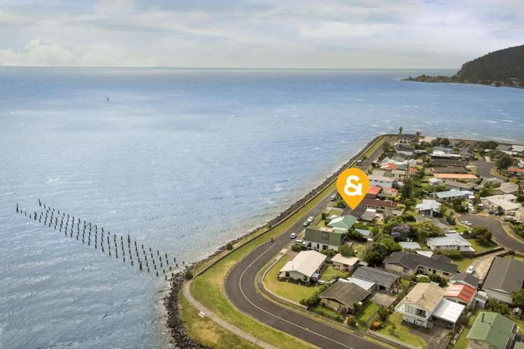 435 Fergusson Drive Thames_31