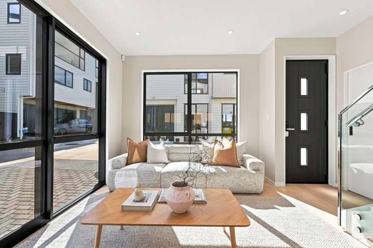 17D Rock Isle Road Torbay_36