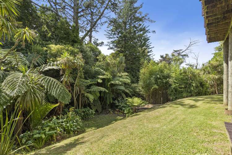 93a Fairclough Road Beach Haven_19