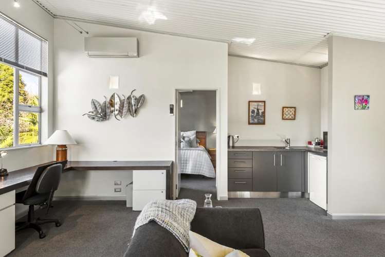 2 Pounamu Avenue Greenhithe_24