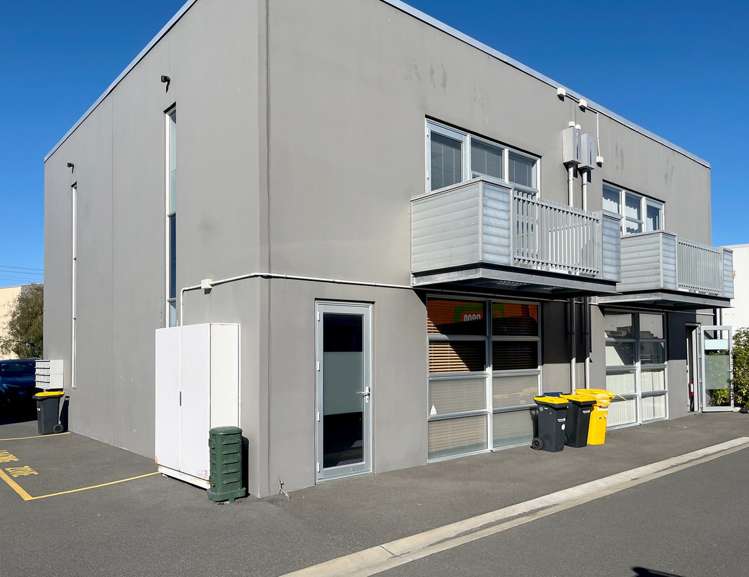 2/27 Waterman Place Ferrymead_1