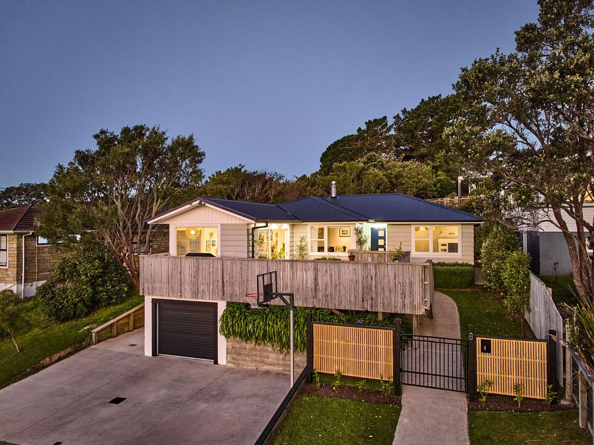 8 Beazley Avenue Paparangi_0