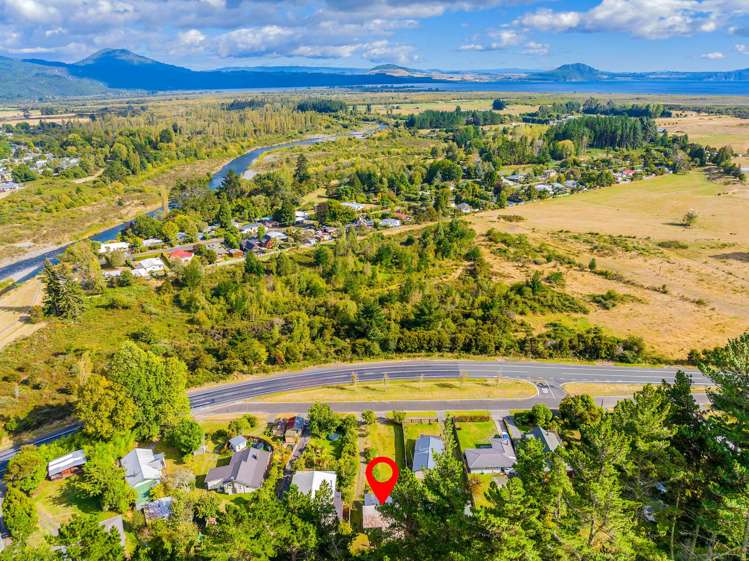 1 and 2/32 Gosling Grove Turangi_17