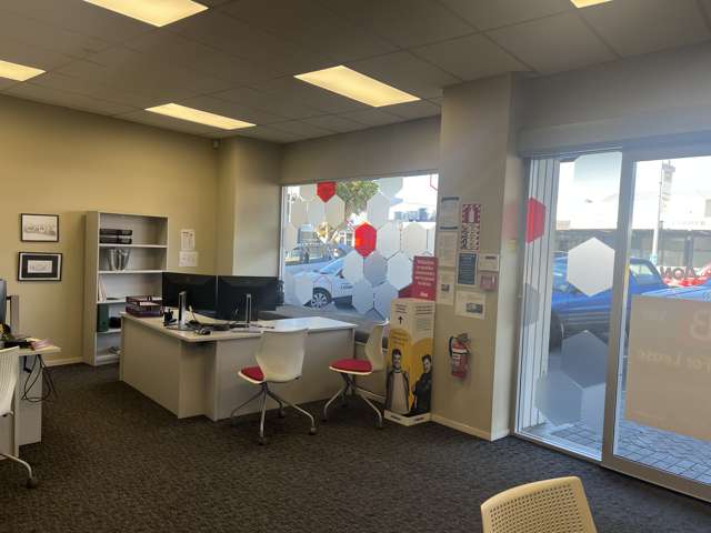 261 Oxford Street Levin_3