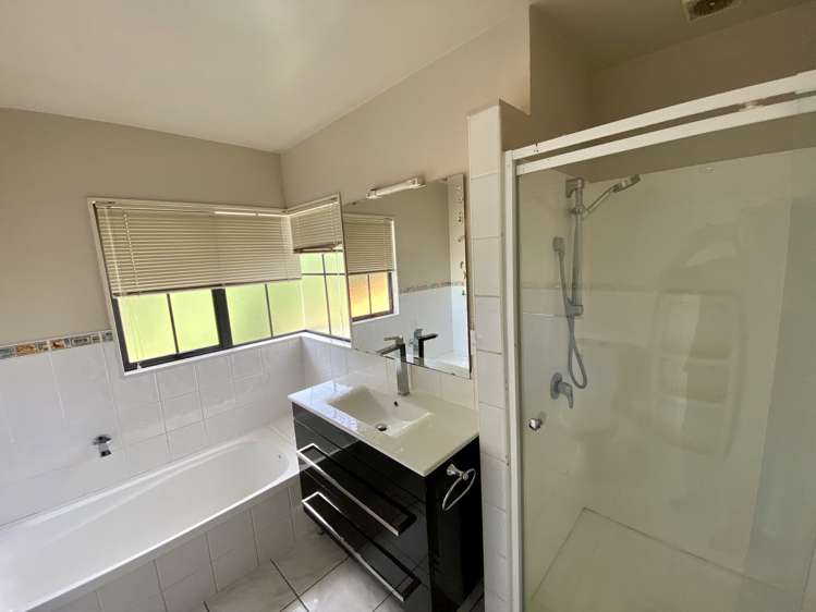 15 Fairchild Avenue Goodwood Heights_11