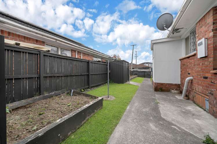 1/19 Motatau Road_4