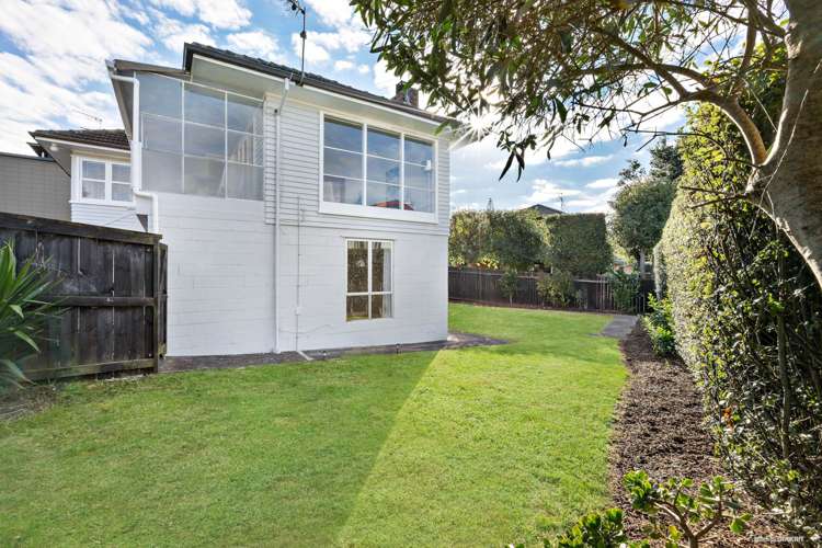 53a Pleasant Street Onehunga_14