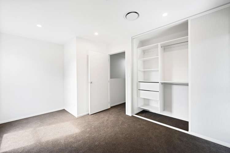 1/18 Stanley Street 1055_7